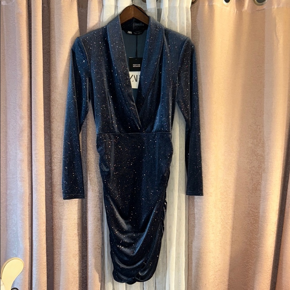 NWT Zara Size S Festive Season Long Sleeve Glitter Dress